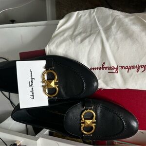 Women Salvatore Ferragamo shoes 8.5